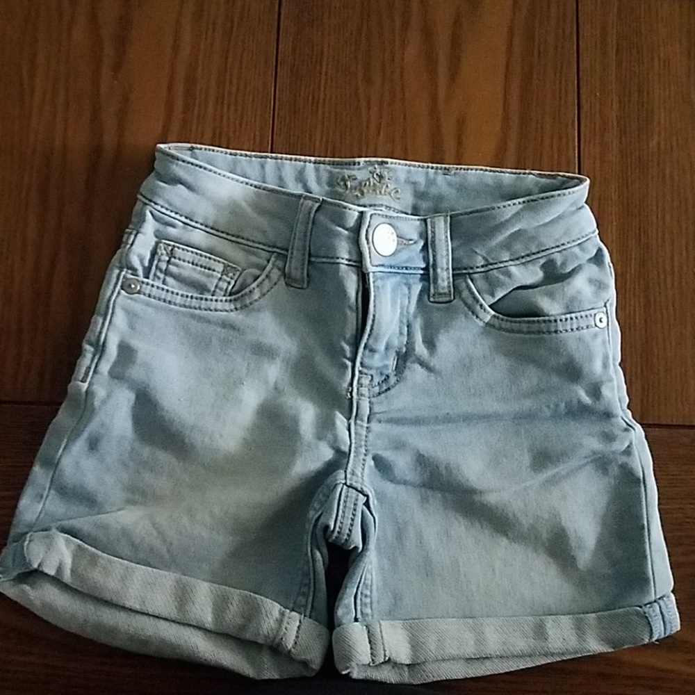 Girl's size 8 shorts